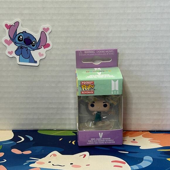 Funko POP Keychain BTS - Dynamite - V - Picture 1 of 9
